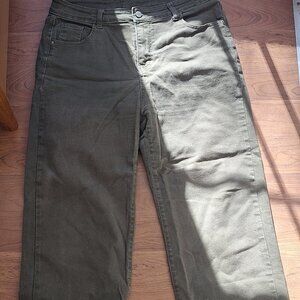 Women's Straight Wide Leg Olive/Green Jeans! (size 14)
